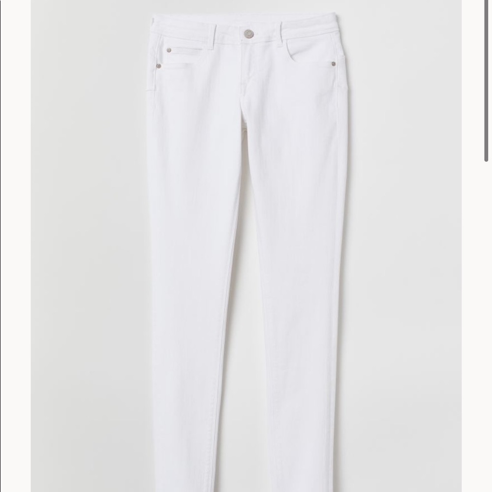 Mid-rise, white jegging